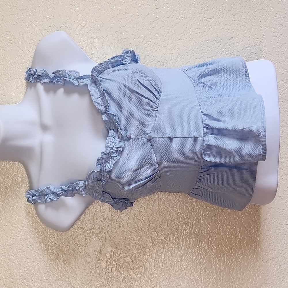 E&M SLEEVELESS RUFFLE CROP TOP SIZE S